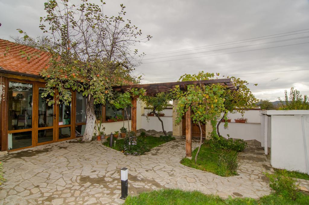 Guest House Villa Elma Nevsha Экстерьер фото